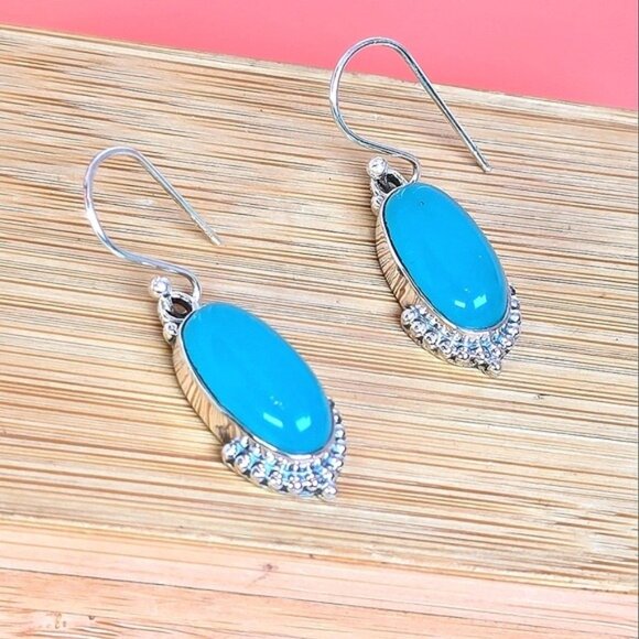 925 Sterling Silver Earrings with Natural Chalcedony 7x16mm - Picture 7 of 8